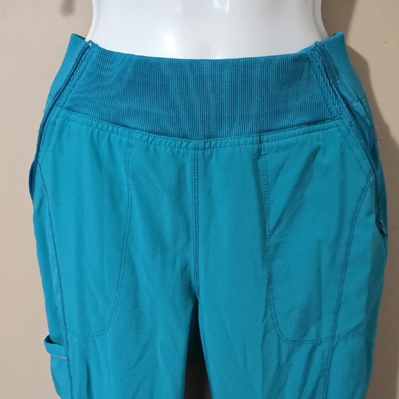 🥳Teal Scrub Set - Picture 3 of 7